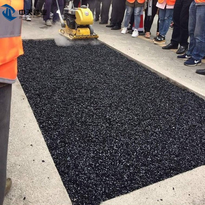 冷たい瀝青のパッチの道の路面の穴のための液体の膜のアスファルト修理