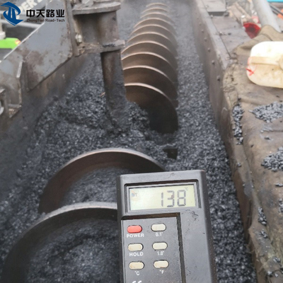 Low Chlorine De Icing Bitumen添加物は溶ける代理店の混合物の粉雪が降る